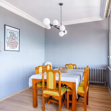 Апартаменты Magnificent Sea View Flat 5 Min To Istiklal Square