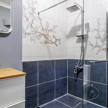 Magnificent Sea View Flat 5 Min To Istiklal Square * Стамбул