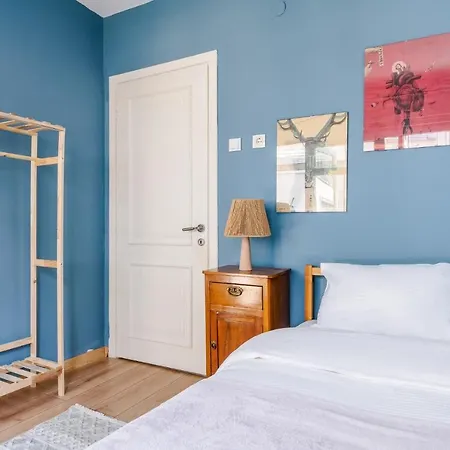 Апартаменты Magnificent Sea View Flat 5 Min To Istiklal Square Стамбул